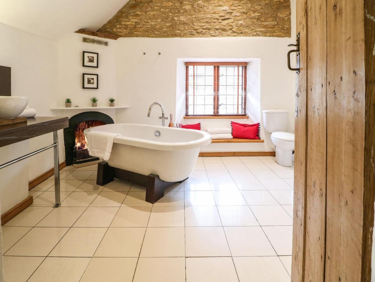 Castle Combe Cottage Экстерьер фото